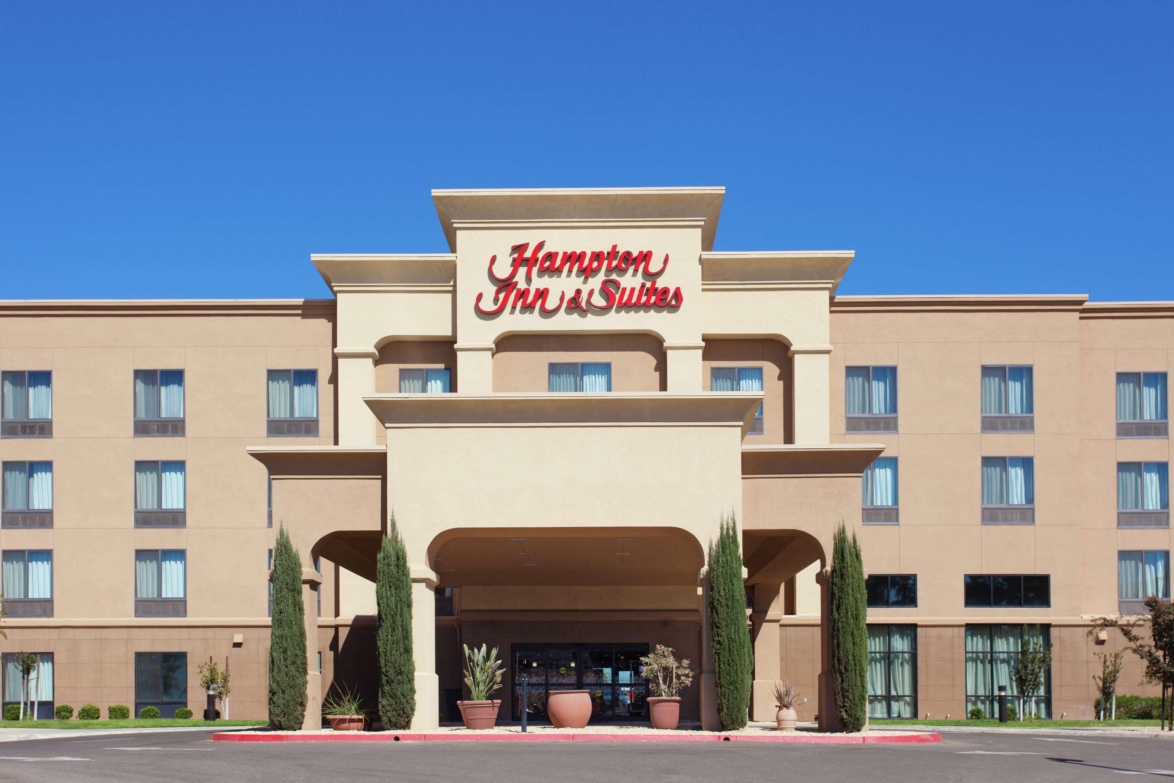 Hampton Inn & Suites Fresno - Northwest Herndon Exterior photo